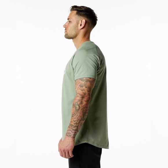 NWT Alphalete Mens Dynasty Tee - Sage Green | Performance Tee Short Sleeves - Picture 3 of 8